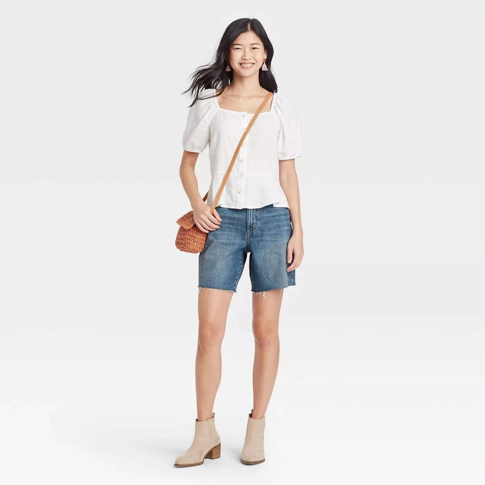 Universal Thread Denim Shorts High Rise Vintage Bermuda‎ Sz 14 Raw Hem Relaxed